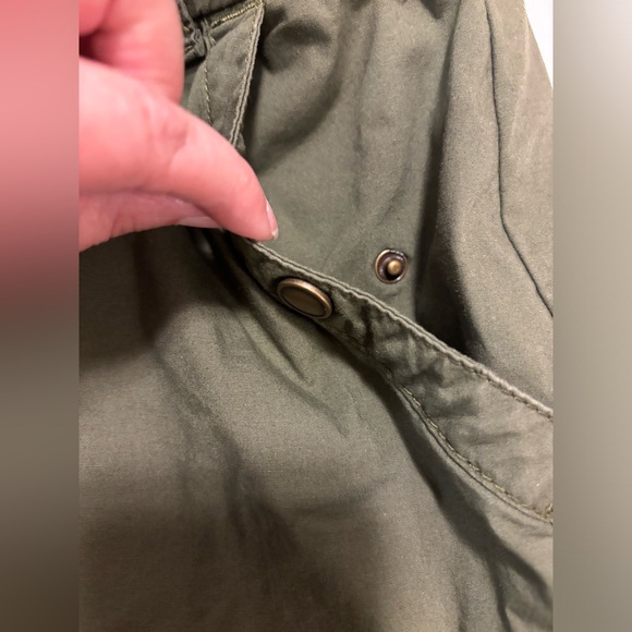 Croft & Borrow army green skort with button pockets & zipper pocket, 14 - Picture 11 of 11